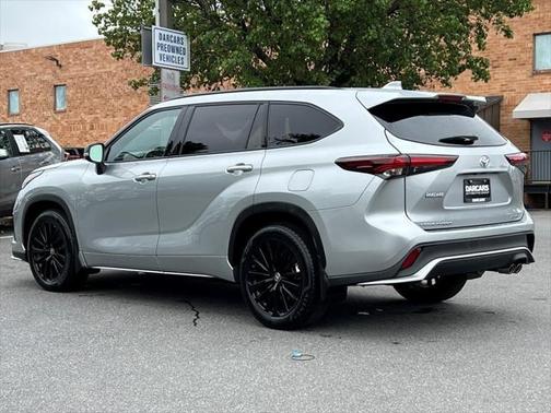 2024 Toyota Highlander XSE