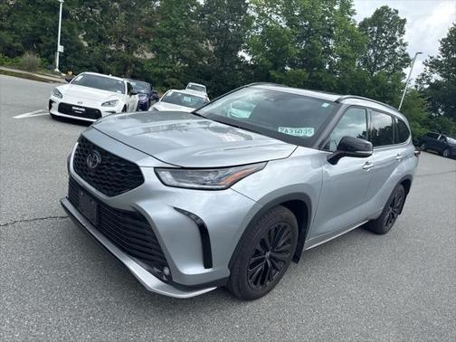 2024 Toyota Highlander XSE