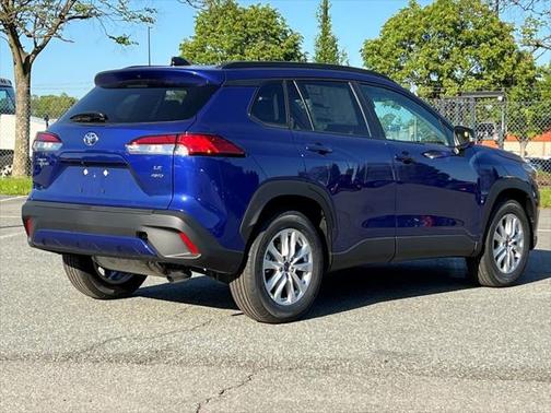 2025 Toyota Corolla Cross LE