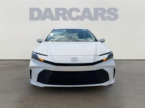 Ice 2025 Toyota Camry LE
