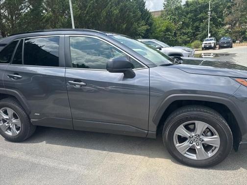 2023 Toyota RAV4 Hybrid LE