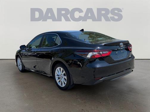 Midnight Black Metallic 2022 Toyota Camry LE