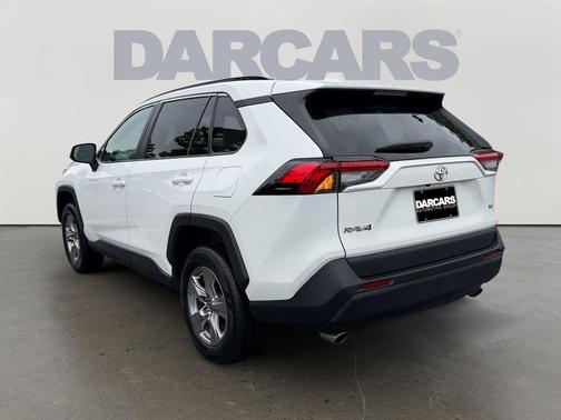 Ice 2024 Toyota RAV4 XLE
