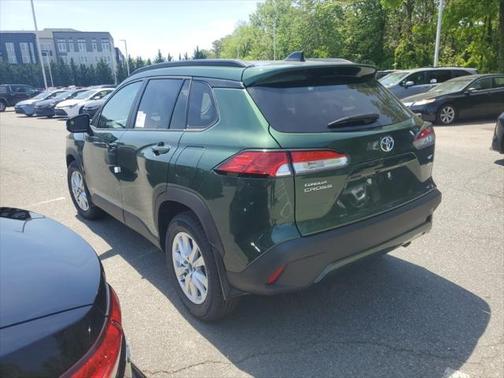 2025 Toyota Corolla Cross LE