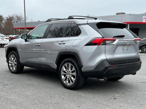 2021 Toyota RAV4 XLE Premium