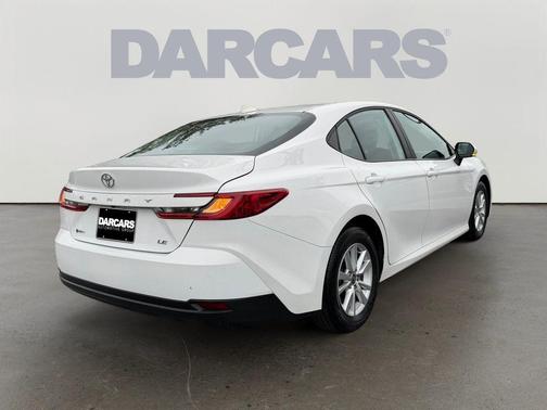 Ice 2025 Toyota Camry LE