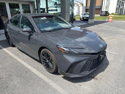 Underground 2025 Toyota Camry SE
