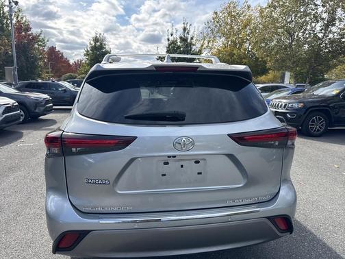 2024 Toyota Highlander Platinum