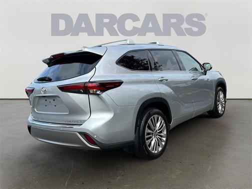 2024 Toyota Highlander Platinum