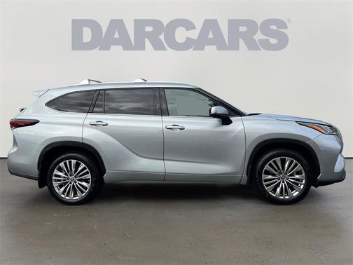 2024 Toyota Highlander Platinum