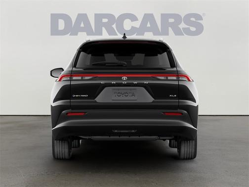 2025 Toyota Crown Signia XLE