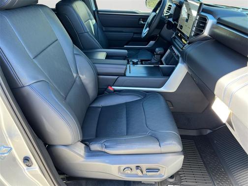 2025 Toyota Sequoia Platinum