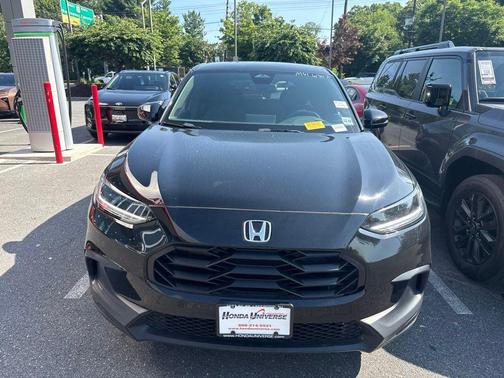 Crystal Black Pearl 2024 Honda HR-V Sport