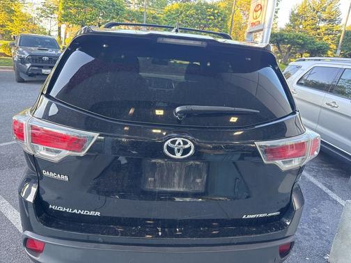 Attitude Black Metallic 2015 Toyota Highlander