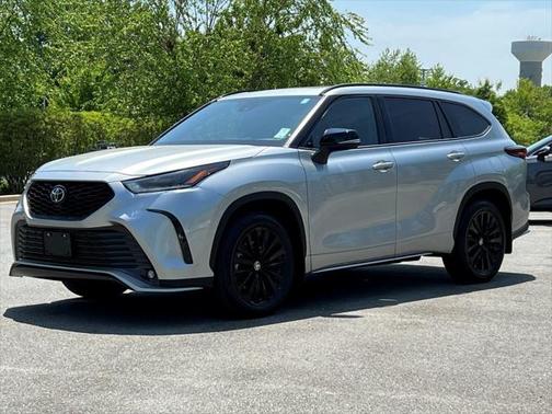 2024 Toyota Highlander XSE