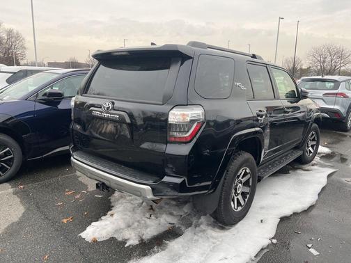 2024 Toyota 4Runner TRD Off Road