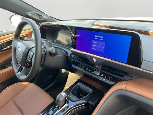 2025 Toyota Crown Signia Limited