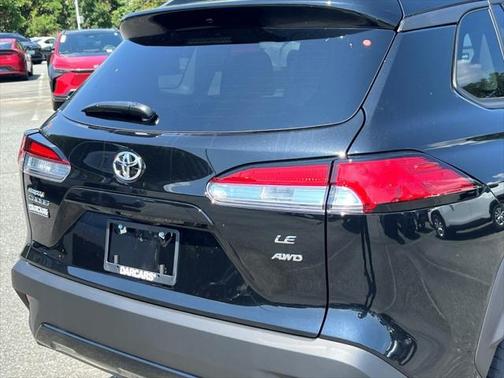 2025 Toyota Corolla Cross LE
