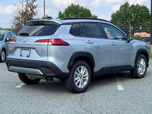 2025 Toyota Corolla Cross LE