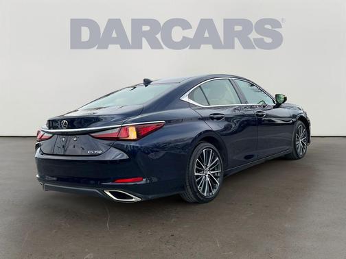 Mica 2023 Lexus ES 350 Base