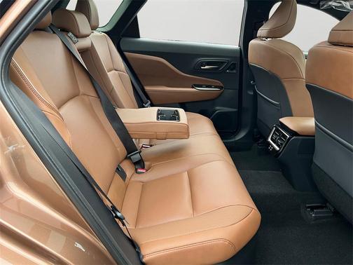 2025 Toyota Crown Signia Limited