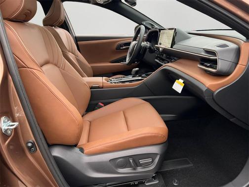 2025 Toyota Crown Signia Limited