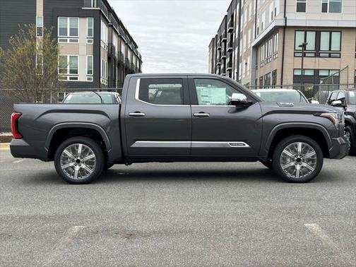 2025 Toyota Tundra Hybrid Capstone