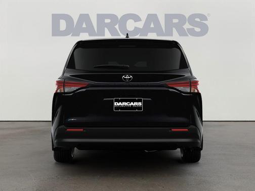 0218 2026 Toyota Sienna LE