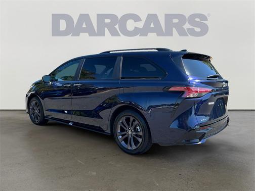 2025 Toyota Sienna XSE 7 Passenger