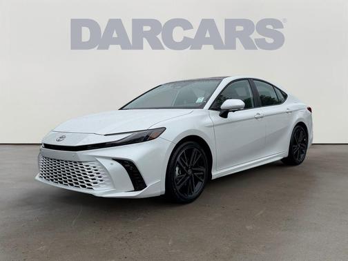 Pearl 2026 Toyota Camry XSE