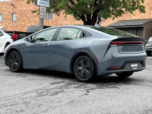 2024 Toyota Prius XLE