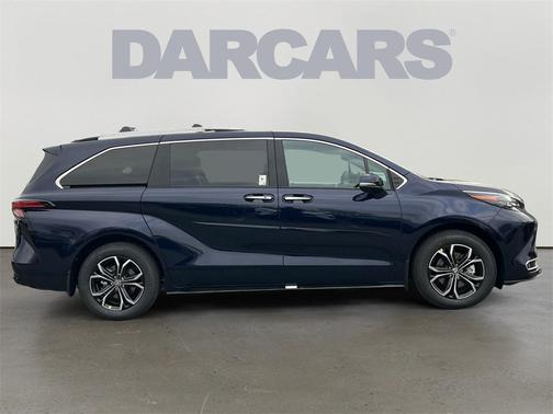 2025 Toyota Sienna Platinum