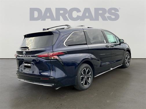 2025 Toyota Sienna Platinum