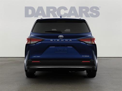 2025 Toyota Sienna Platinum