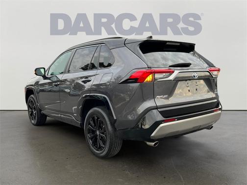 2022 Toyota RAV4 Hybrid SE