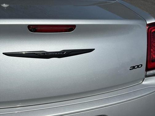 2022 Chrysler 300 Touring
