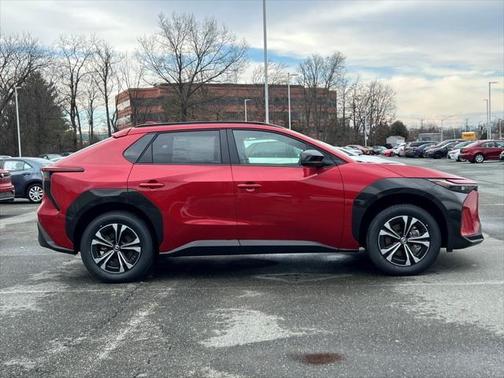 2025 Toyota bZ4X XLE