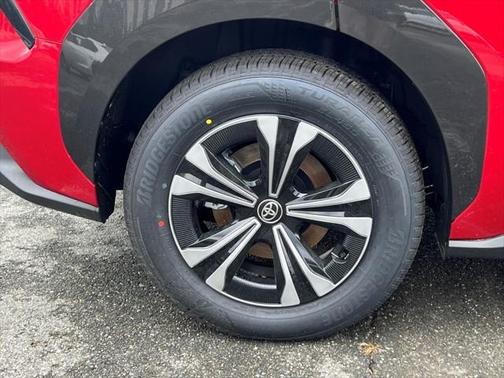 2025 Toyota bZ4X XLE