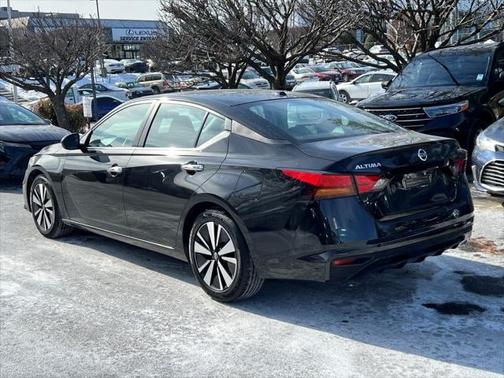 2021 Nissan Altima 2.5 SV