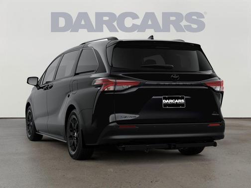 0218 2026 Toyota Sienna Woodland Edition