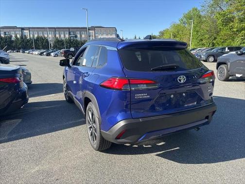 2025 Toyota Corolla Cross XLE