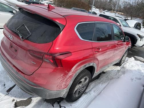 2022 Hyundai SANTA FE SE