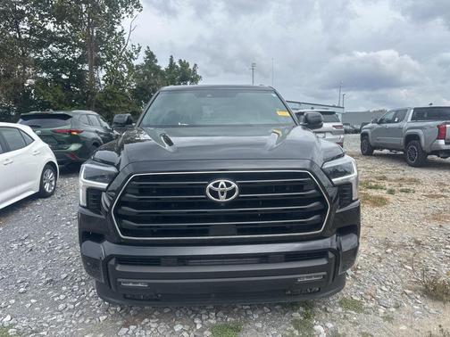 2025 Toyota Sequoia SR5