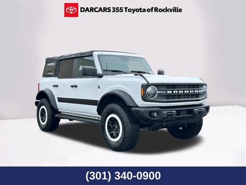 Oxford White 2022 Ford Bronco Black Diamond
