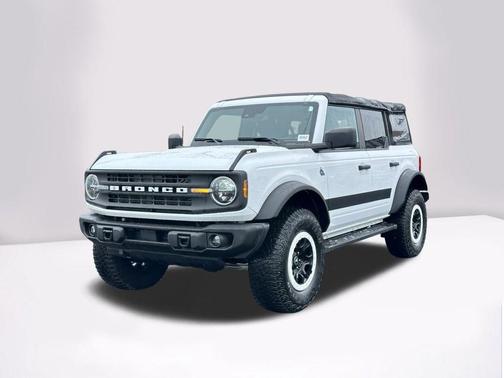 Oxford White 2022 Ford Bronco Black Diamond