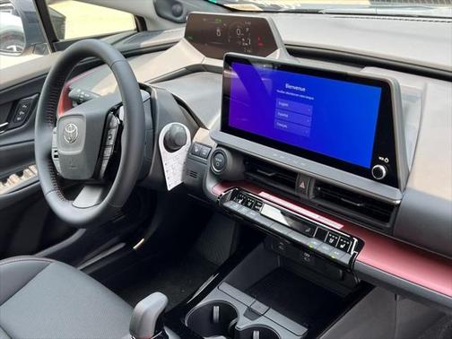 2025 Toyota Prius L