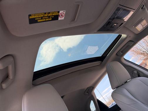 Gray Pearl 2022 Lexus RX 450h Base
