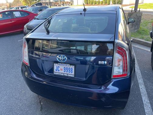 2014 Toyota Prius Five