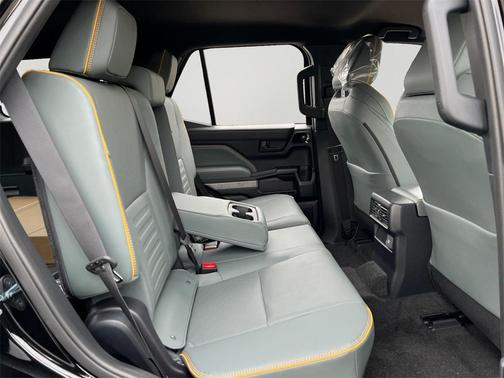 2025 Toyota 4Runner Hybrid Trailhunter