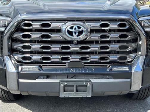 2024 Toyota Tundra Hybrid Platinum